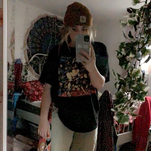 Meet your Posher, Hollie - Picture 1 of 1